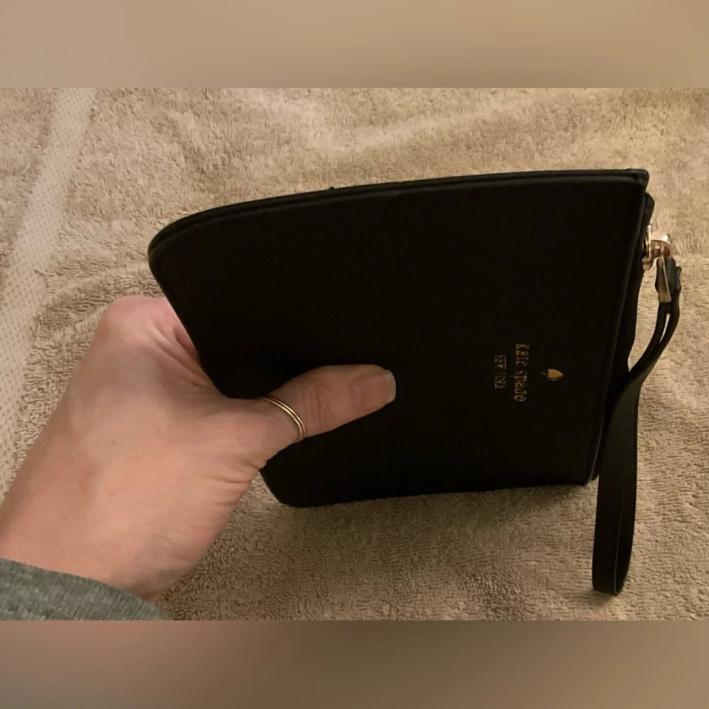 NWOT Kate Spade Black Coated Canvas Large Wristlet - Picture 5 of 7